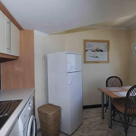 Livas Seaside Family Apartamento Corinto