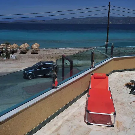 Livas Seaside Family Daire *