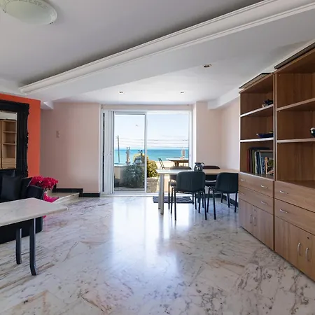 Livas Seaside Family Apartment Corinth