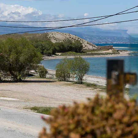 Livas Seaside Family *