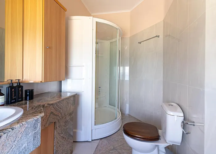 Livas Seaside Family * Corinth