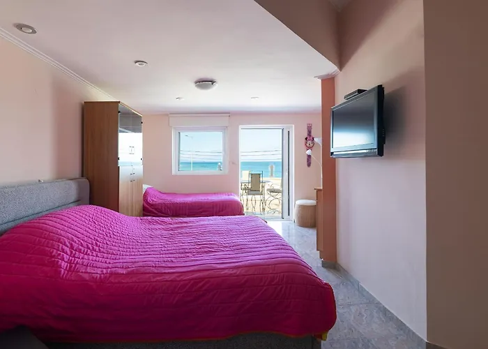 Livas Seaside Family Apartament *