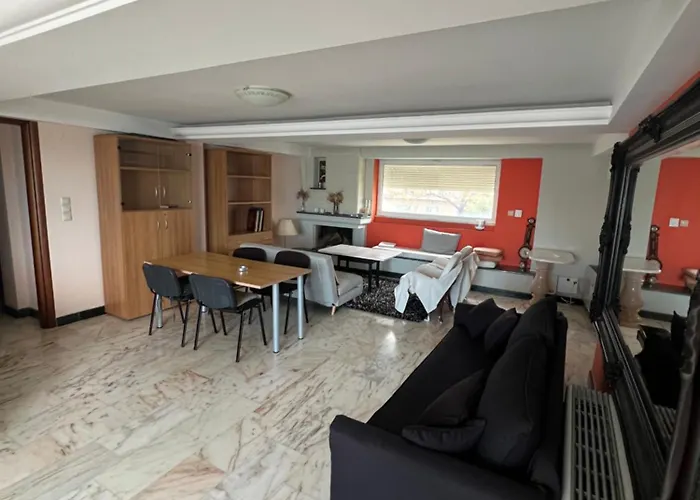 Livas Seaside Family Apartment *